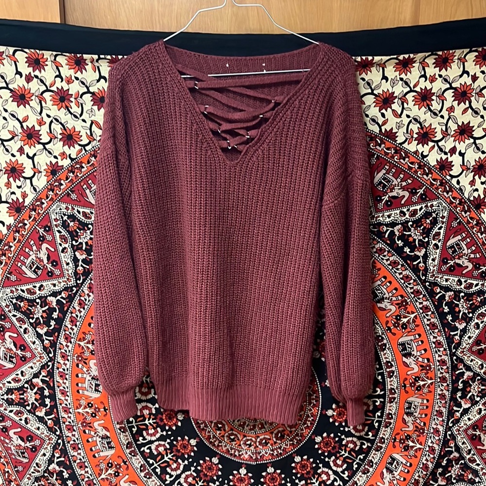Knitted oversized sweater.
